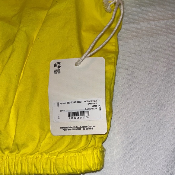 NWT A.N.A Bubble sleeve crop/midi bright yellow size L - Picture 4 of 5